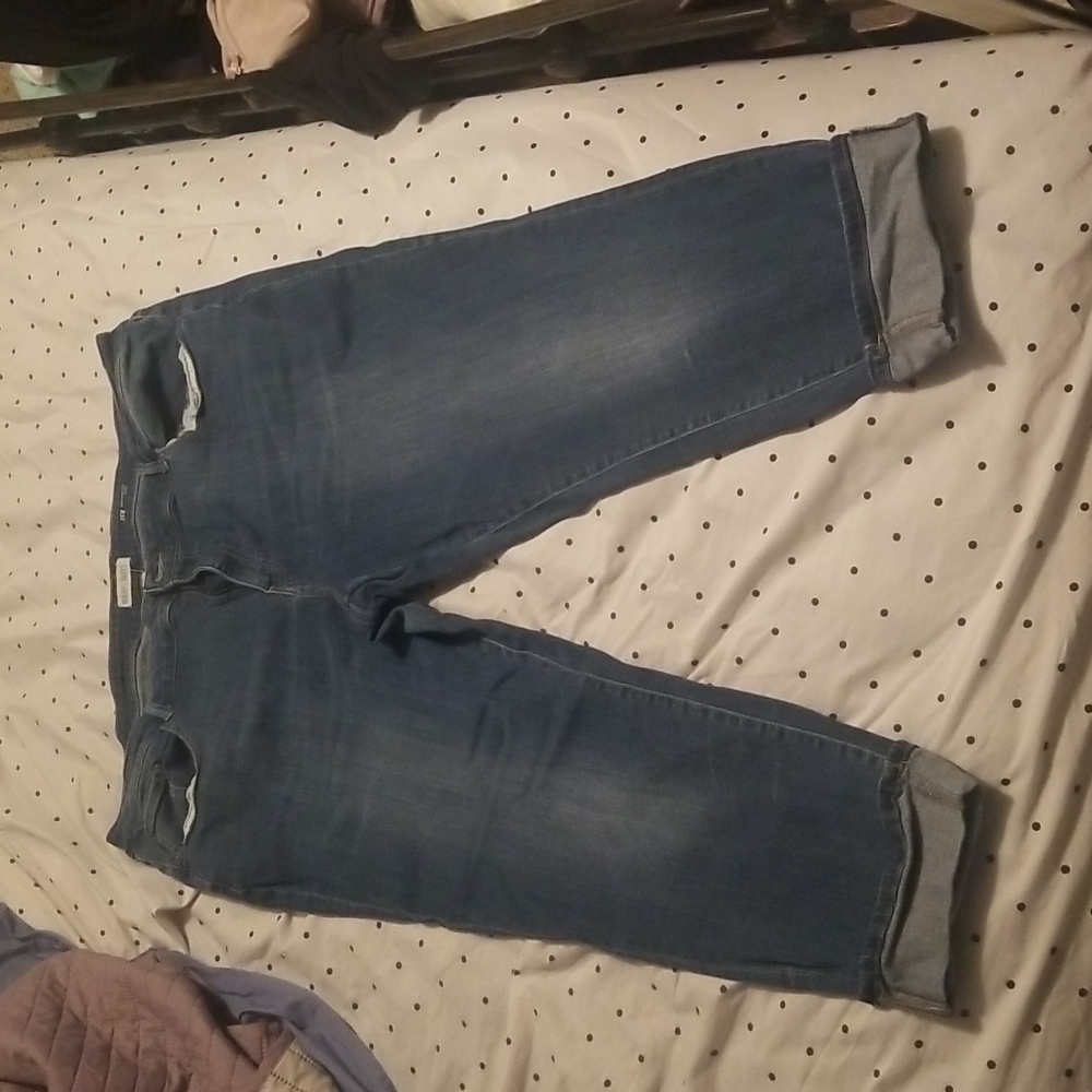 Capris